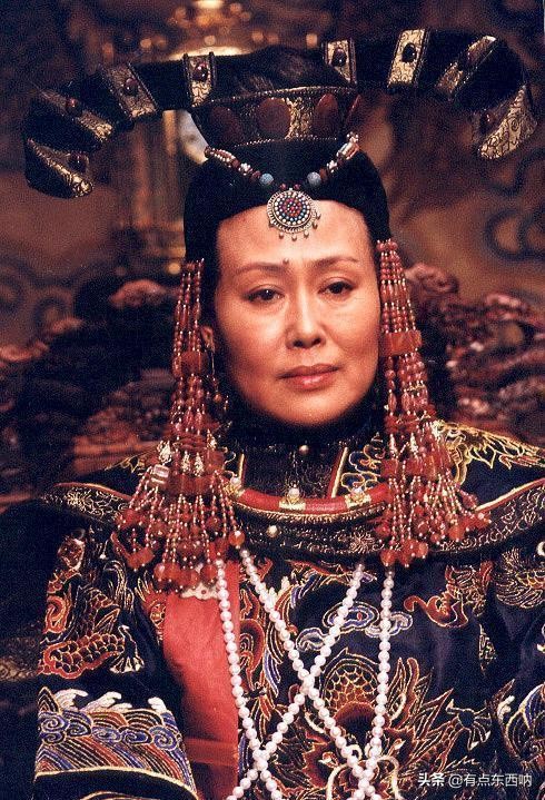 67岁斯琴高娃和62岁刘晓庆、63岁潘虹穿着气质完