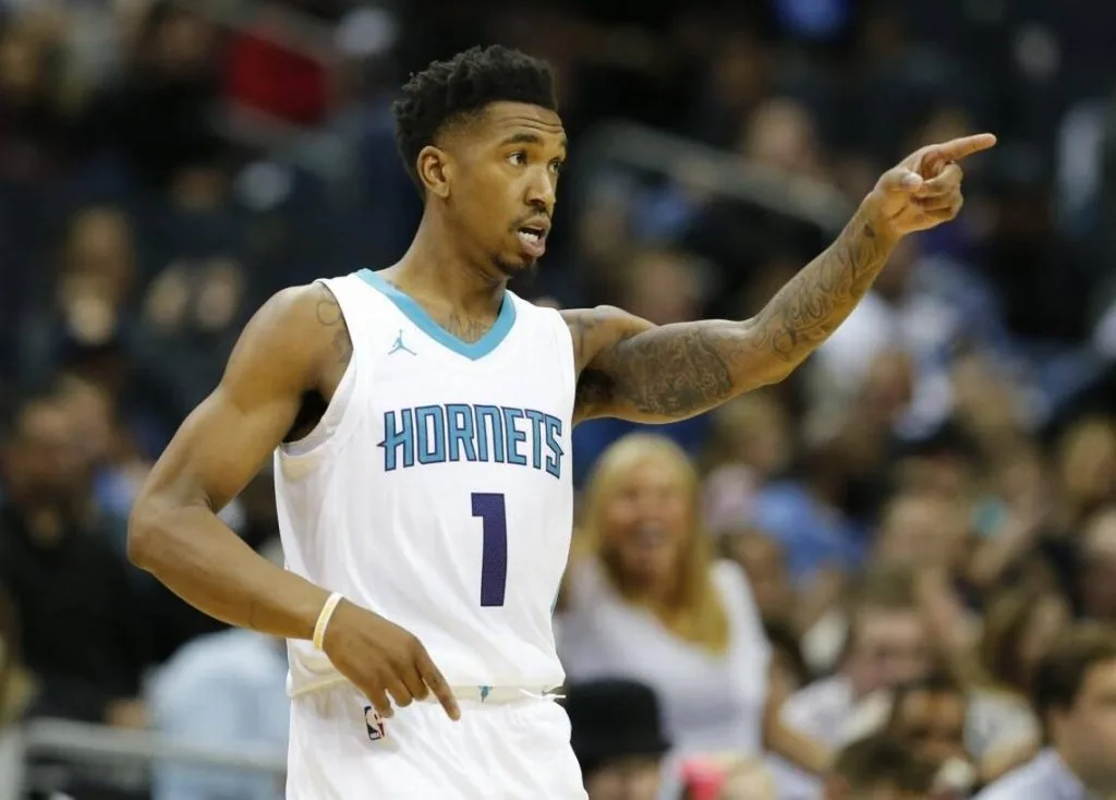 第二天NBA自由球员交易评分：库里值得2.15亿合同 湖人成最大赢家