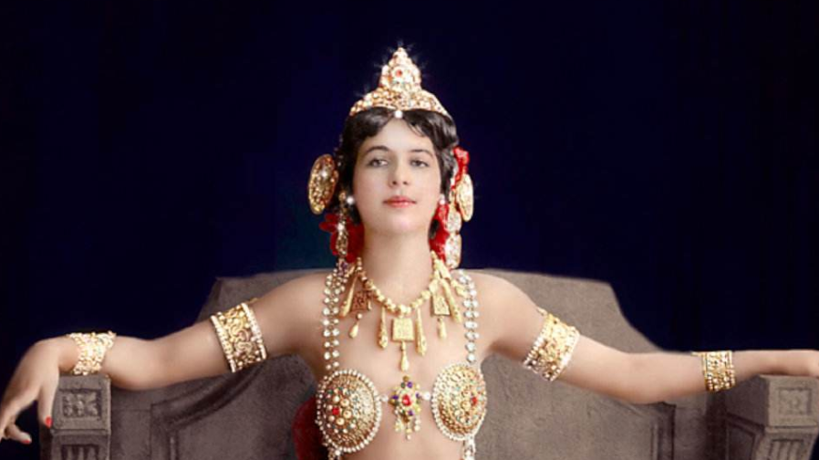 一战最美双面女间谍：性感尤物，身材妖娆，被