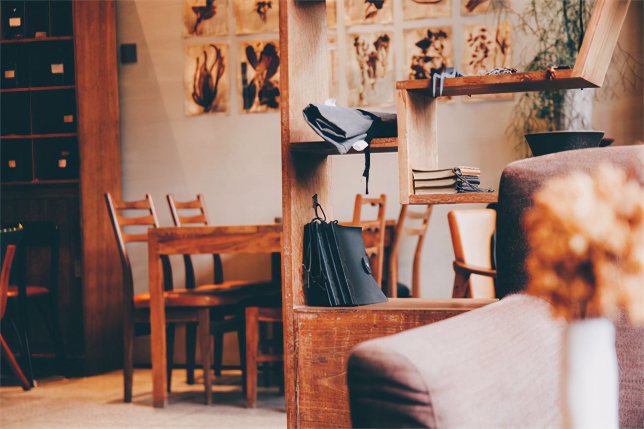 合肥服装集合店装修设计，服装+咖啡，混搭风新型实体店装修