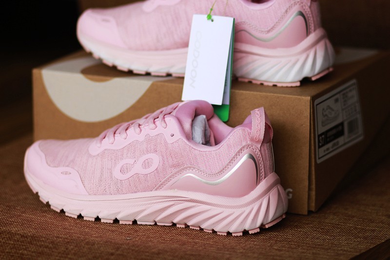 我的跑步装备 咕咚10K悦弹跑鞋