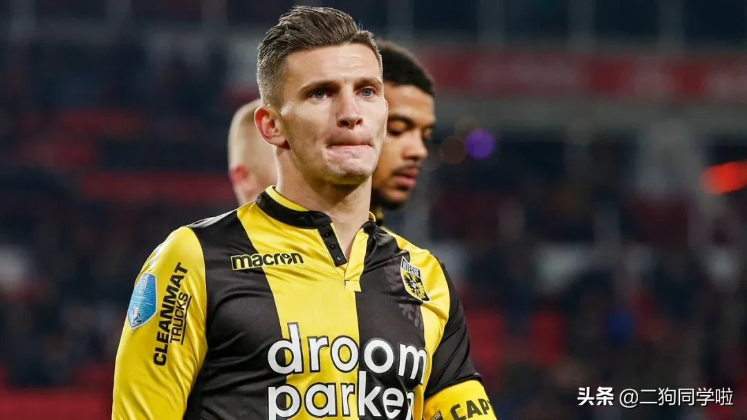 5岁男孩疑染新冠住院 还没开始治疗 就被明星父