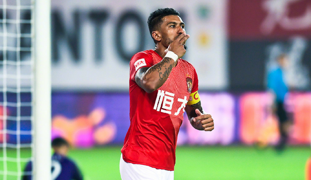 中超第20轮广州恒大主场30北京人和保利尼奥一人攻入两球