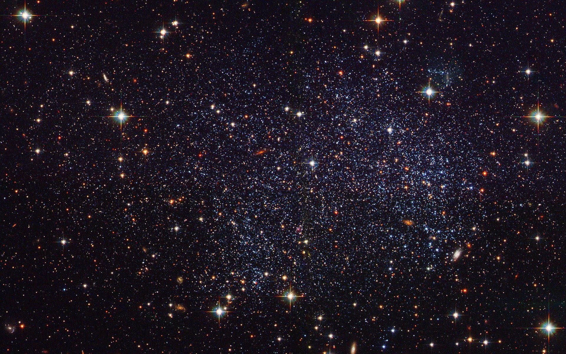 夜空为什么是黑的？简单问题蕴含宇宙大道理