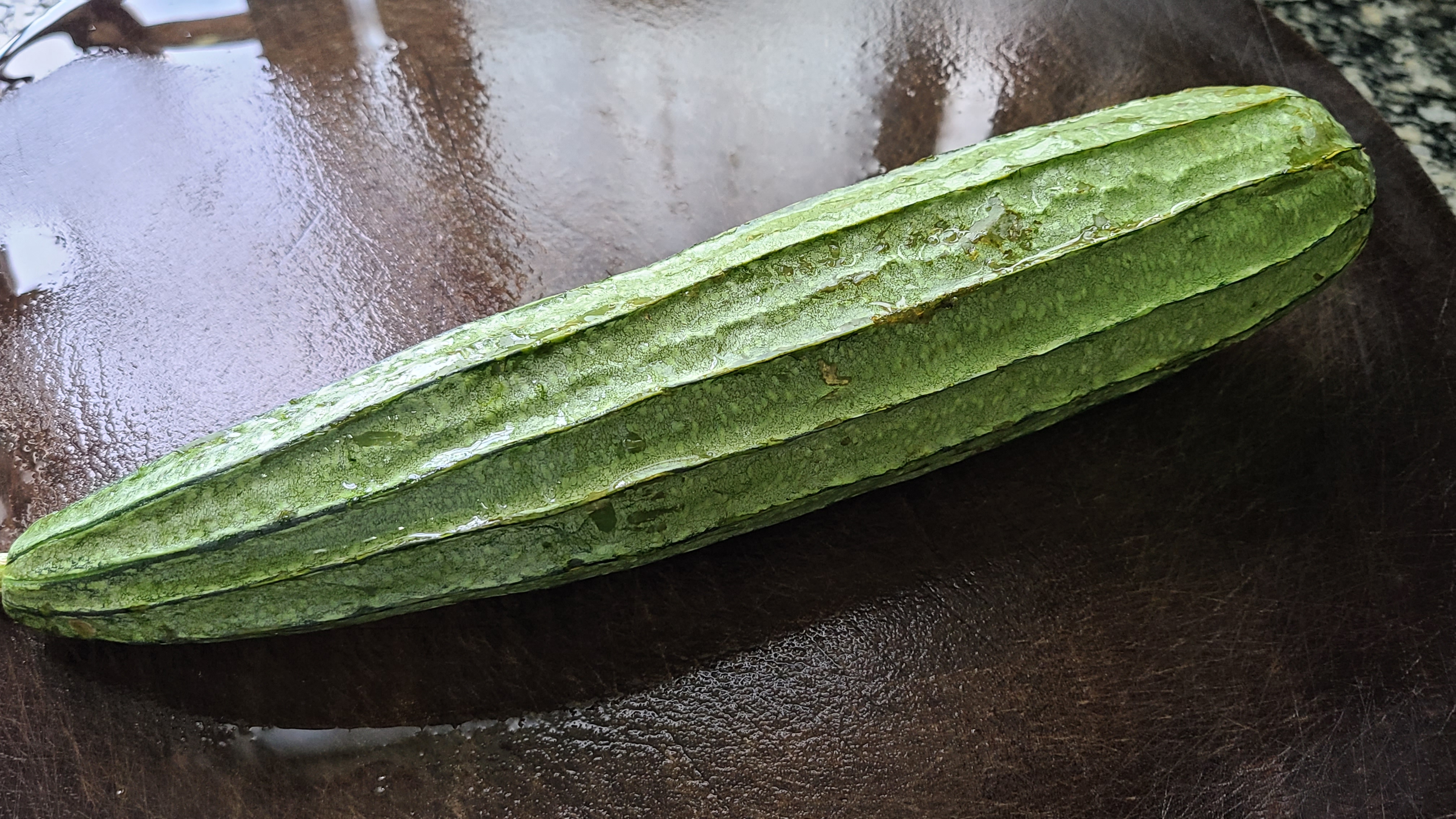 大虾这样做很简单，味道鲜甜又好吃，清淡美味值得一吃