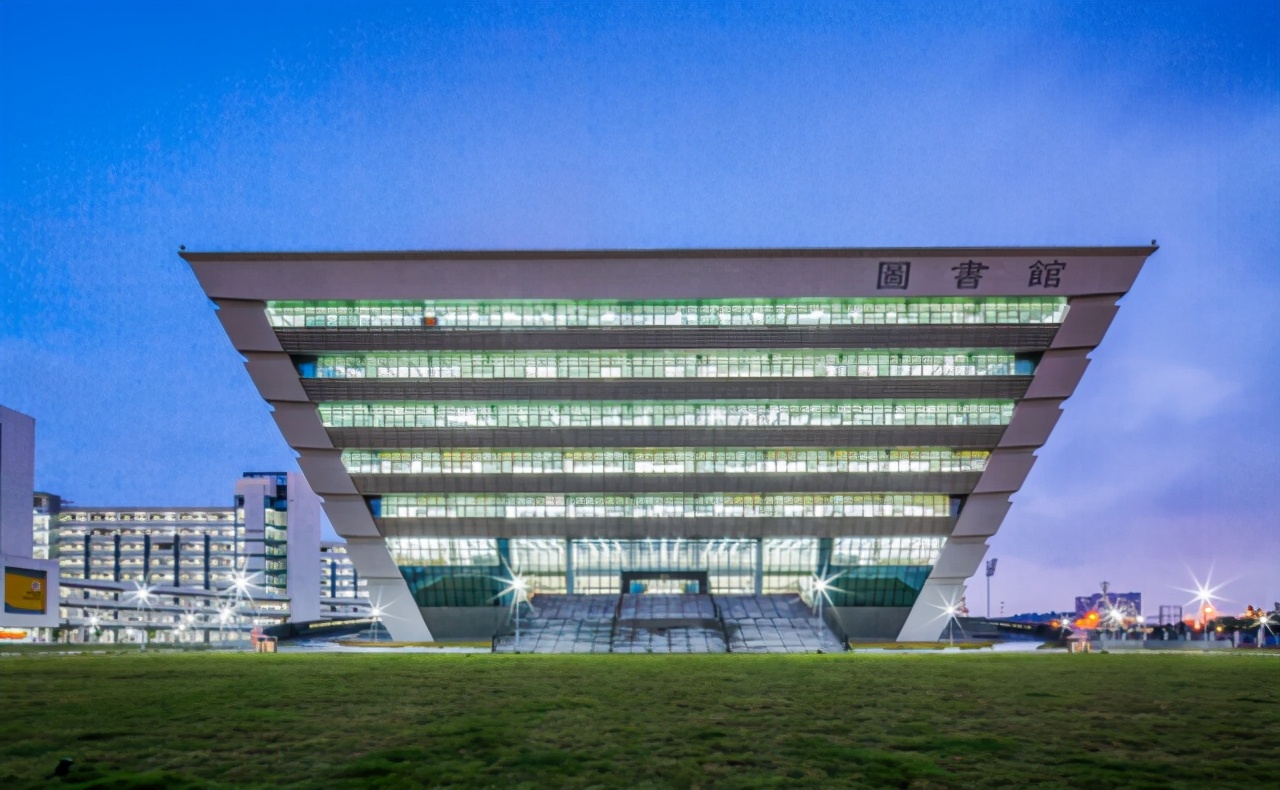 广东财经大学什么档次广东实力最强的二本大学