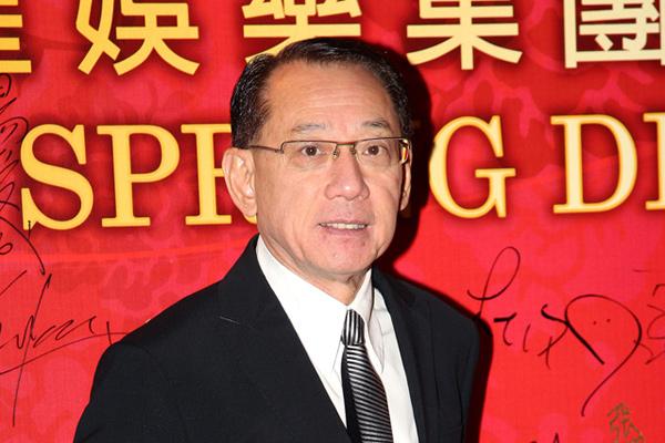 曾志伟在台前乱说话，一顿暴打缝了几十针，幕