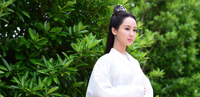 杨紫坐拥千万豪宅，家装设计师：做好这一点让房子“不掉价”
