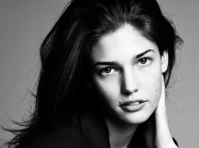 T台上的女王，现实中的印度王妃，“灰姑娘”肯