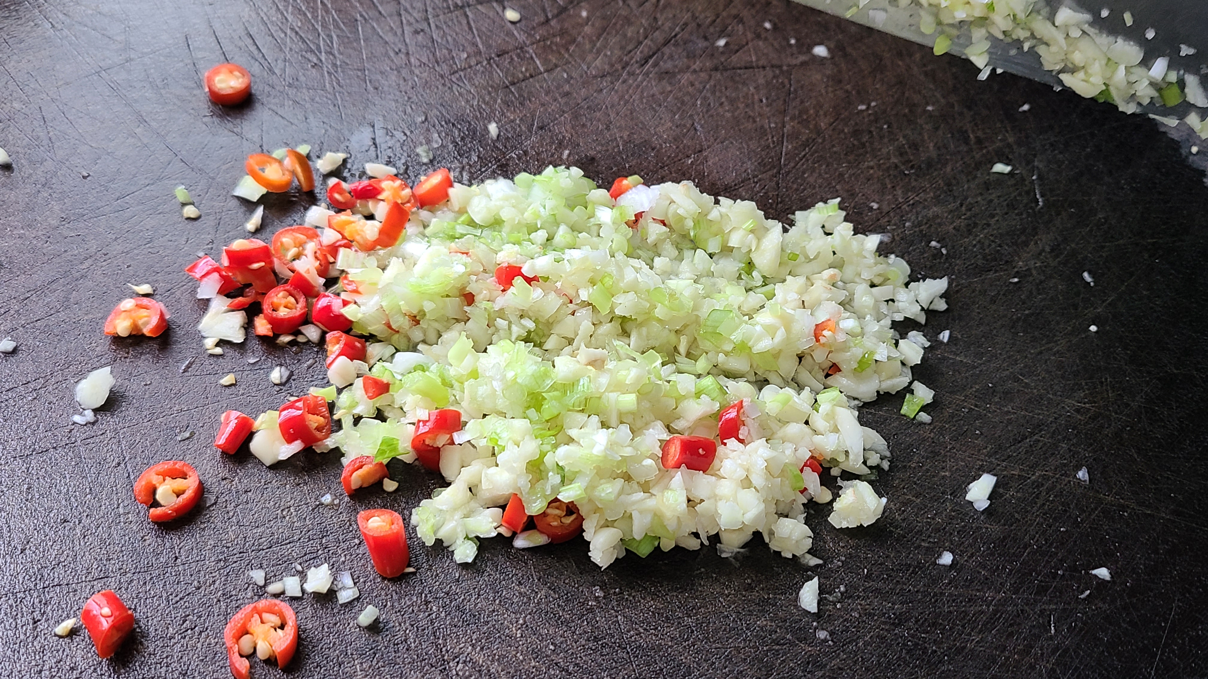 蒜香魚片，又香又好吃的一道家常菜，味道鮮美，值得一吃