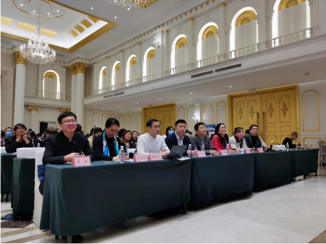 《疫情下跨境电商新机遇》阿里巴巴2020跨境电商峰会圆满成功