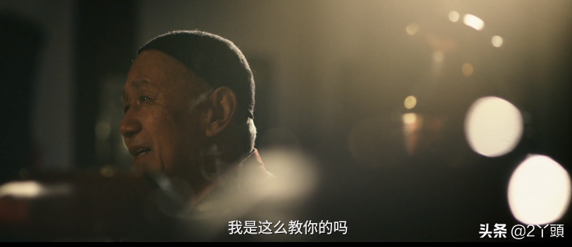 Exposure of the most beautiful positive wears Guo Qilin dash of unlined long gown is burnished emulative