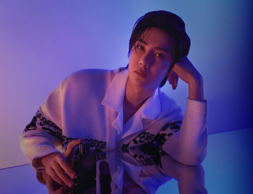 王一博为什么这么努力？是想甩掉当年被泼油漆的耻辱和给粉丝交代