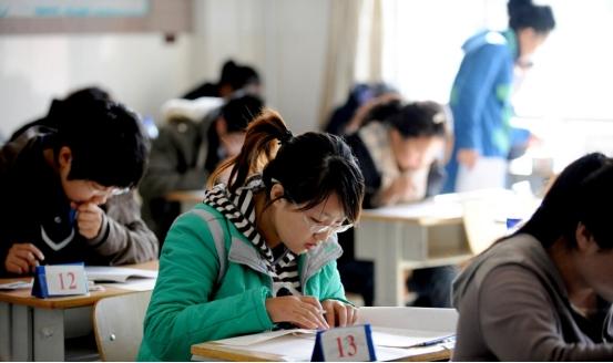 事关退休！“延迟退休”改为“工龄退休”？教师公务员都支持