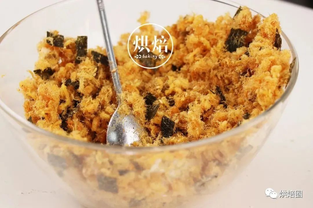 滿滿餡料集結所有好吃元素的虎皮芋泥三明治想不好吃都難