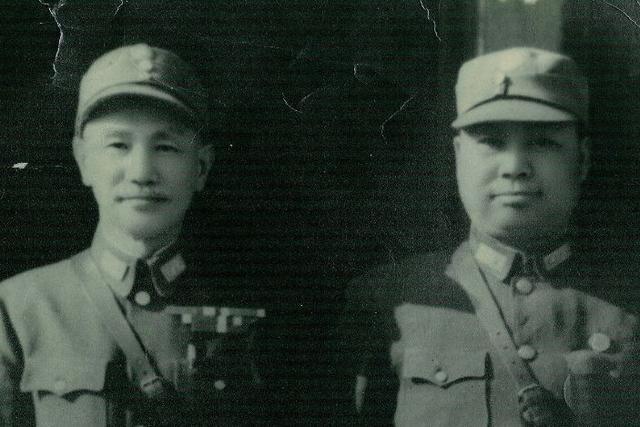 关麟征32岁当军长，打起仗来日军和美国都赞叹，真正的抗日英雄