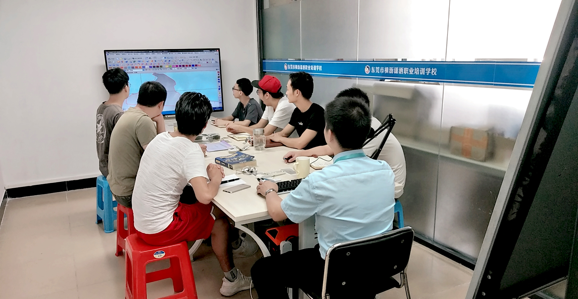 东莞哪里有五轴数控编程培训五轴刀路加工实例讲解？