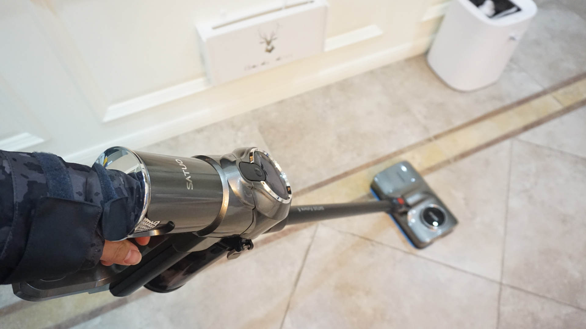 地面清洁的革命，设计比戴森更优秀，国货新品吸拖一体更高效