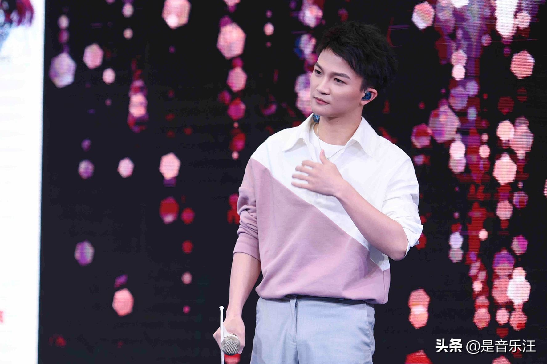 周深新歌发布，在《歌手2020》总决赛的遗憾，他