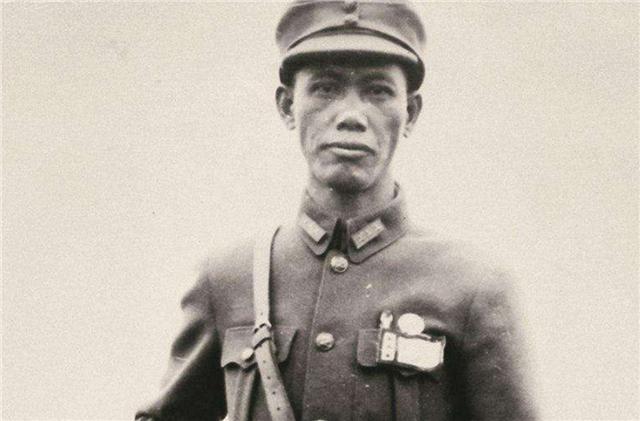 他原是南昌起义的叛徒，5年后却成为抗日英雄，解放后官至副国级
