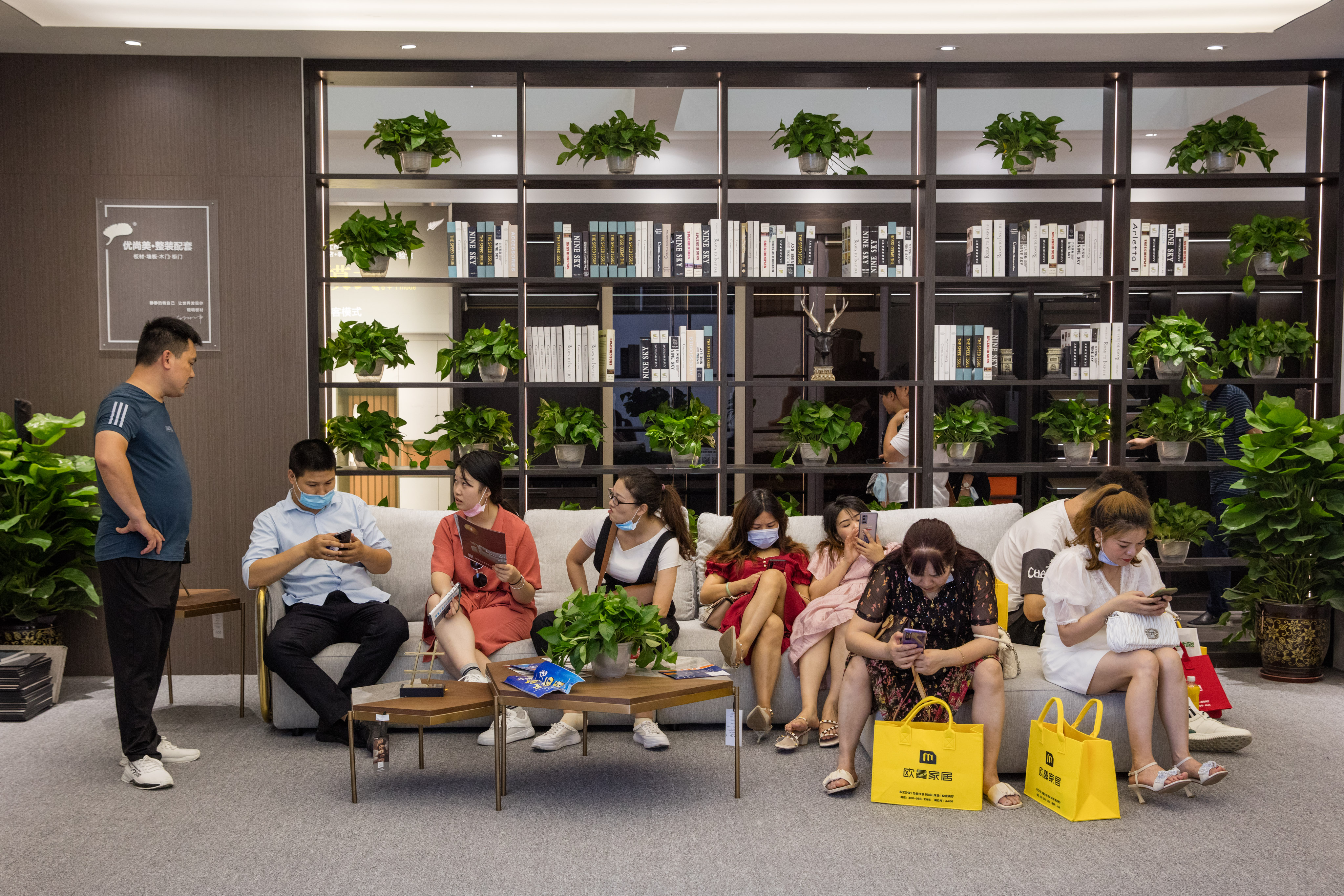 2021成都家具展盛大开幕，新品齐聚潮流首发，领航家居内贸