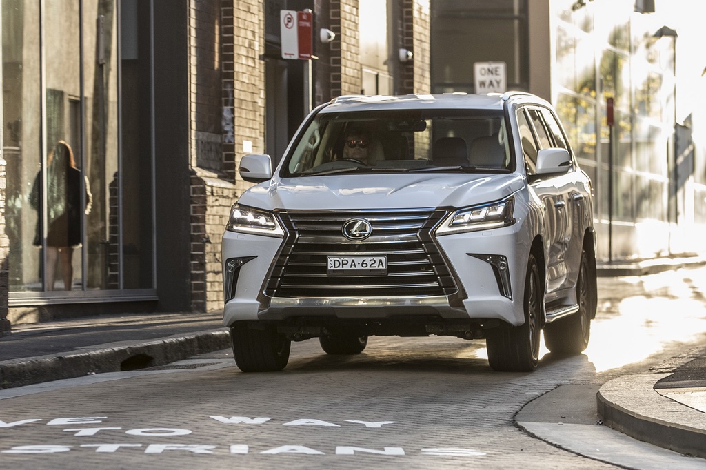 极致豪华的越野健将2020款雷克萨斯lx570测评