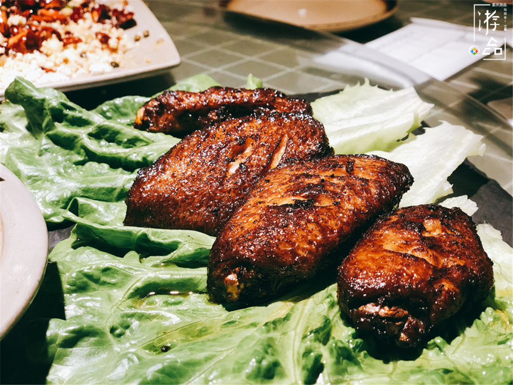 重庆火锅伤害了川菜？吃了5家川菜馆，只有饭粑跎合格