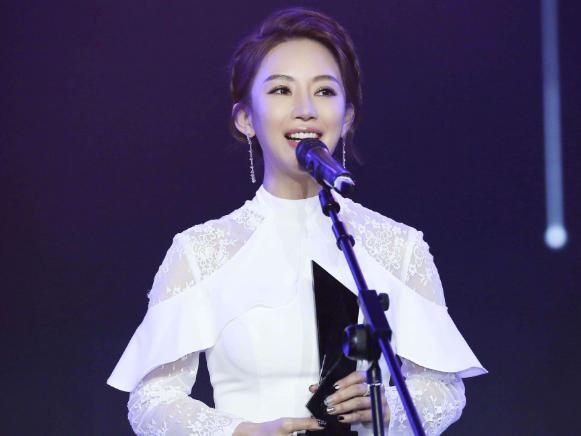 中国6位体坛女神，个个颜值爆表，本可靠颜值，