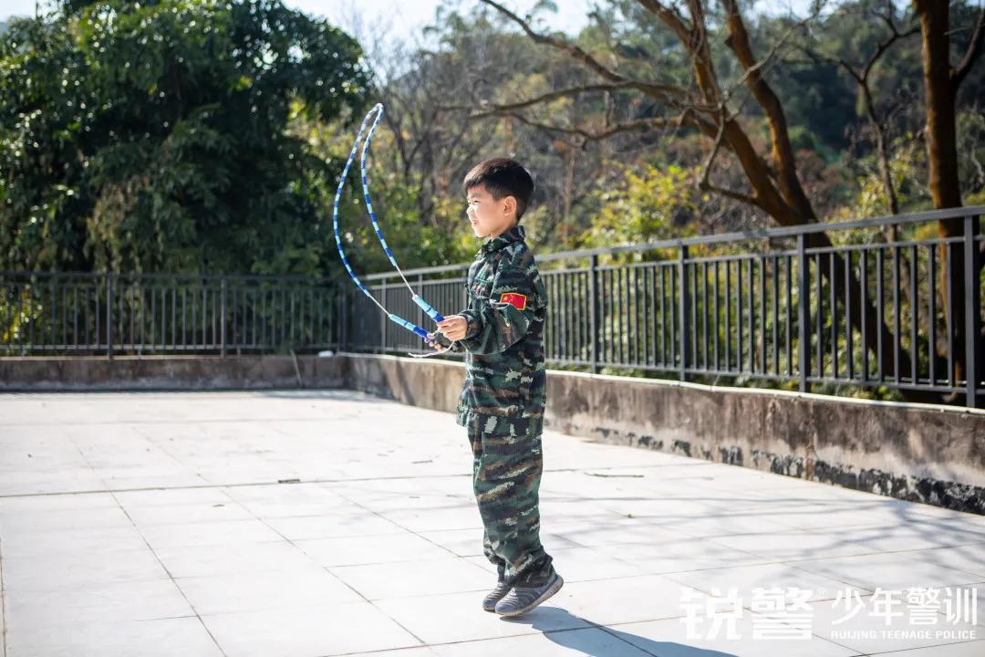 超越体育营圆满结营：少年强中国强，坚定信念勇往直前