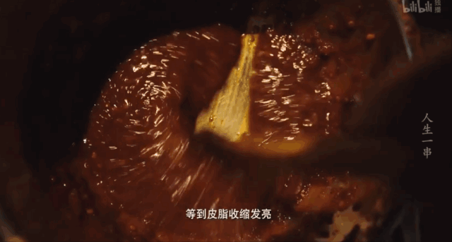 “地摊经济”火了！上百个城市刷爆朋友圈，向往的烟火气回来了