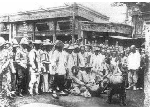 1898年处决戊戌六君子，慈禧下令用钝刀行刑，谭