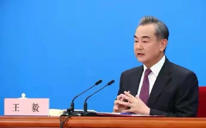 ��ѹ֮�£���̨����������Ȼ��Ᵽ���½ί�ᡱ����̨�岻�����й�