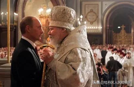 零下20℃，68岁普京光身跃入冰窟，向世界传达了