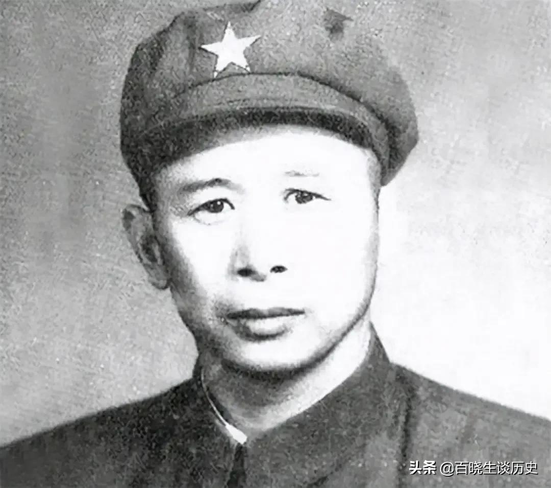 他被授予开国中将，陈赓很不满意，找到伟人说