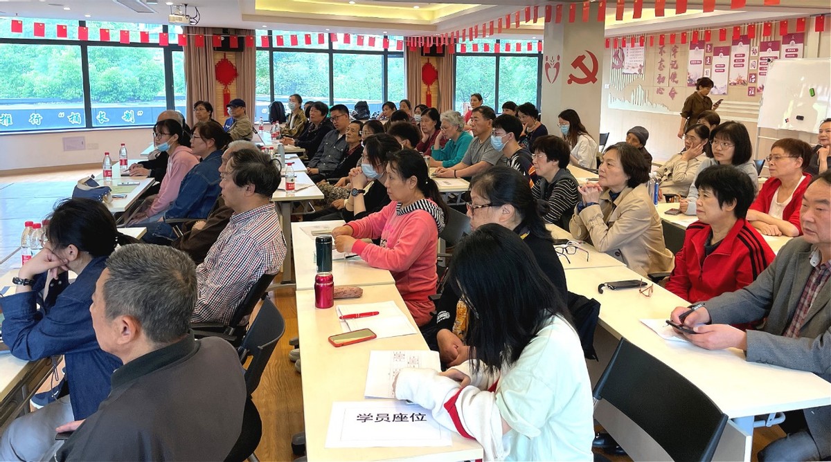 小影科技：讓老年人愛上剪輯，小影App大字版上線
