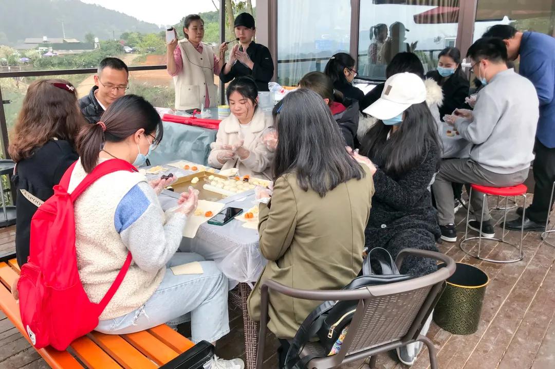 春风十里 女神同在丨双流区公兴小学教师专业发展主题培训活动