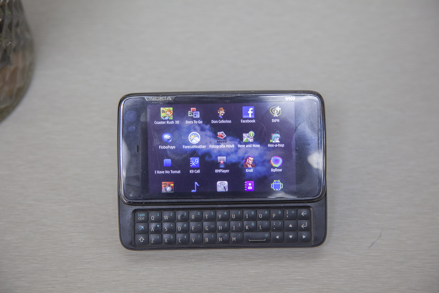 「经典手机回顾」Nokia N900：最后的Maemo系统手机