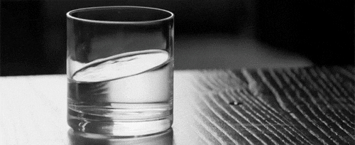 加拿大研究：年纪越大越该多喝水！不爱喝水的人易患5种病