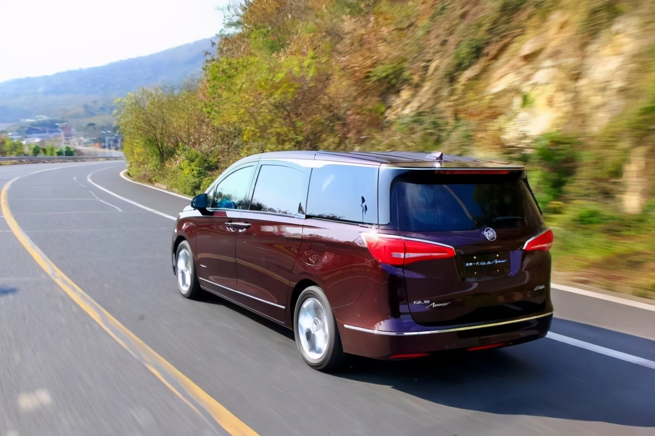 四大MPV齐聚成都车展：韩版GL8将预售，比亚迪“夏”或亮相？