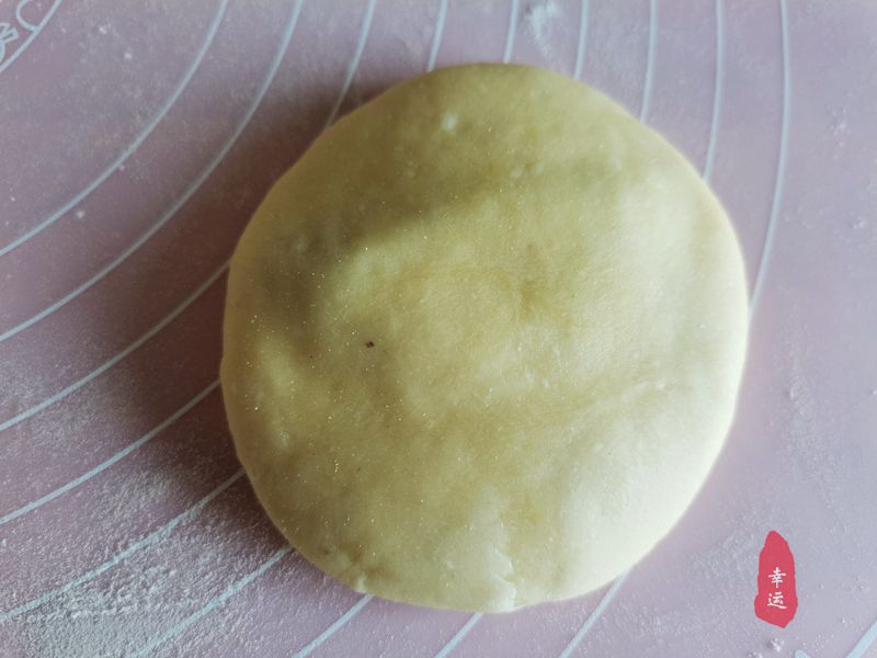 女神節的甜品製作完成，心情暢快如花，外酥內糯層次豐富