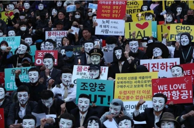 韩国财阀小公主一杯水泼掉2080亿，大公主说：国家都是我们的