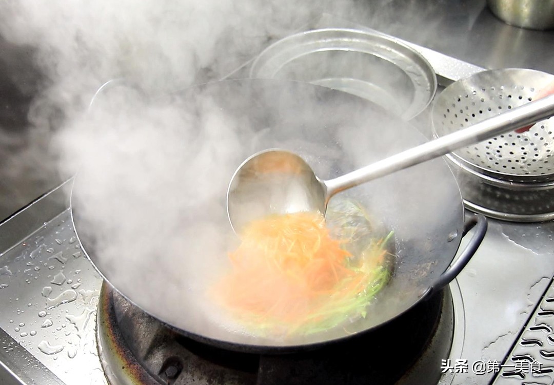 图片[6]-【炝拌三丝】做法步骤图 厨师长教你如何调制料汁 香辣清脆-起舞食谱网