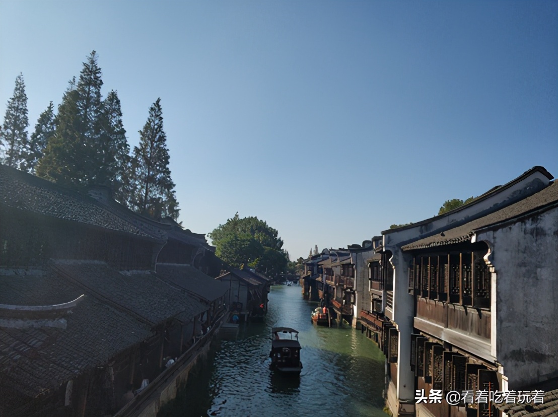 A day trip to Wuzhen and Xinshi ancient towns