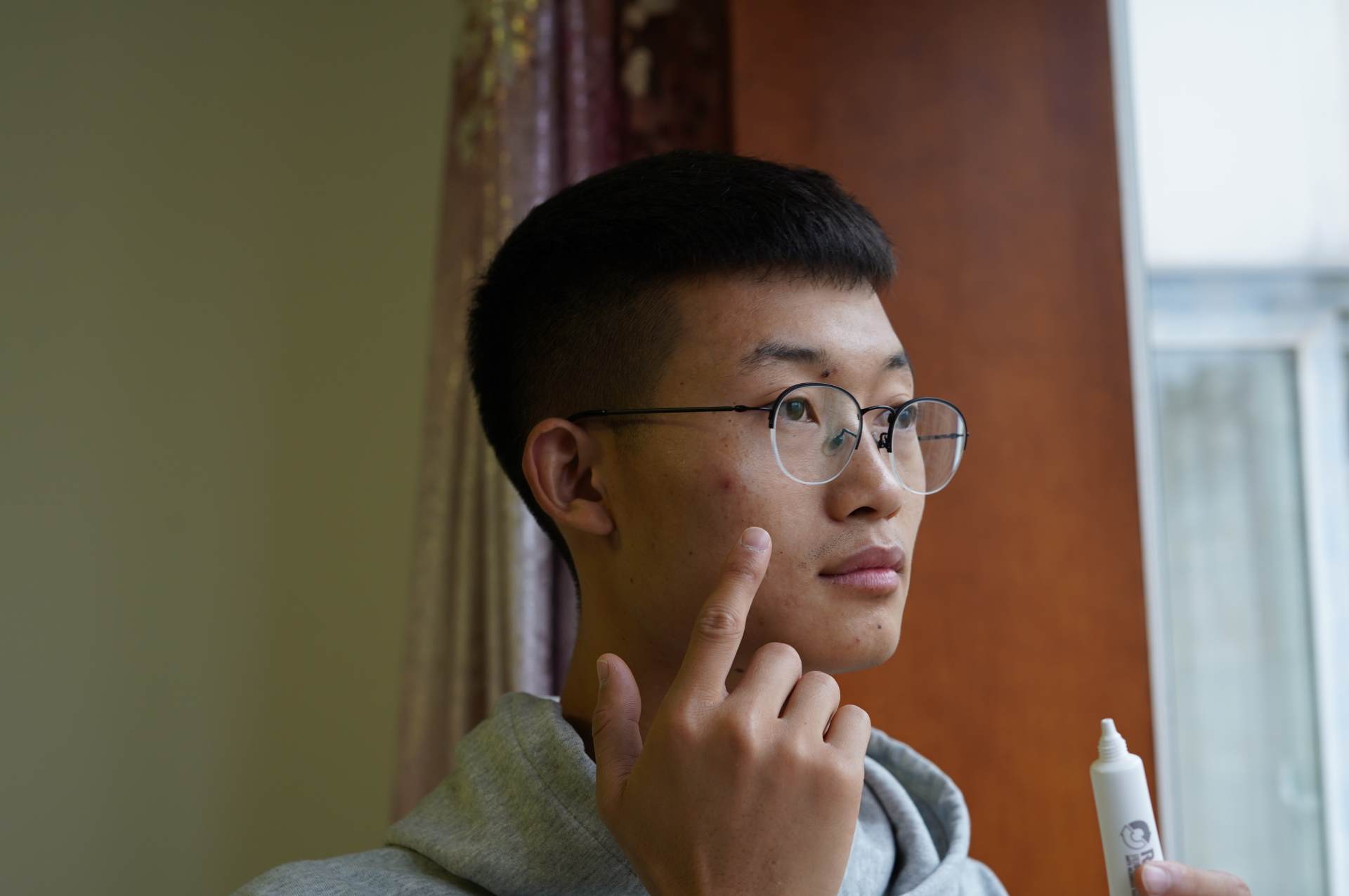 祛痘凝胶是真有用还是另类花样作死 珂岸祛痘凝胶带来科技祛痘法