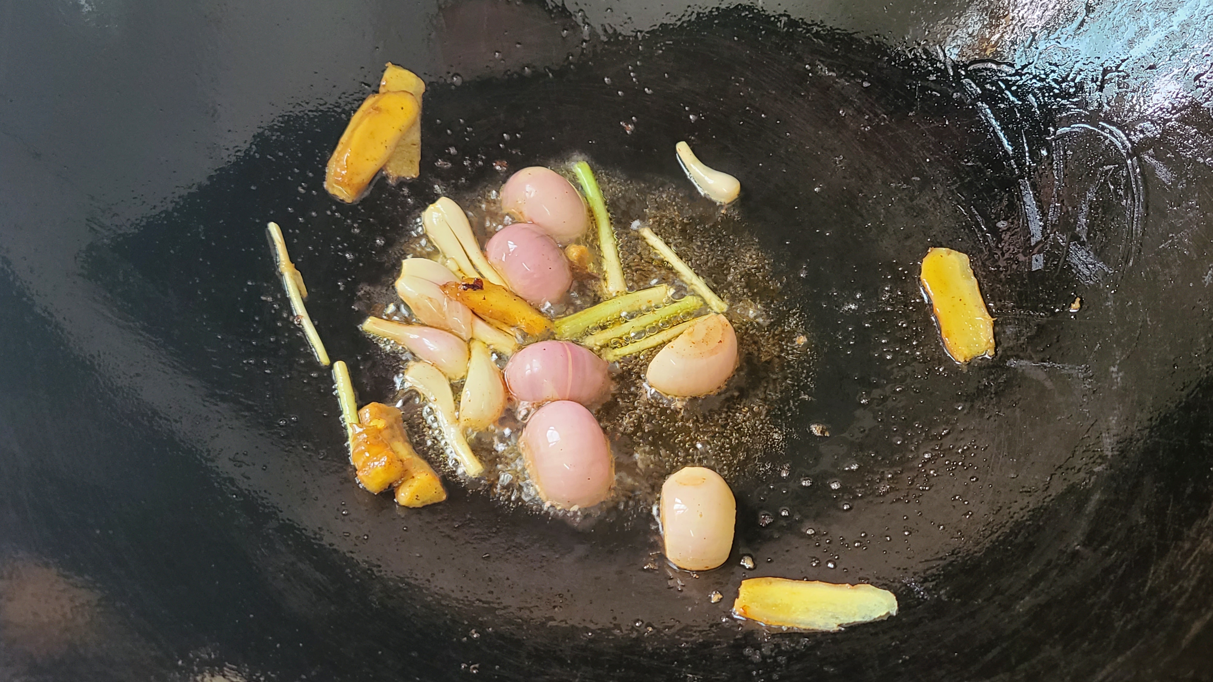 酸梅鴨這樣做太香了，是廣東很出名的家常菜，嫩滑好吃又簡單