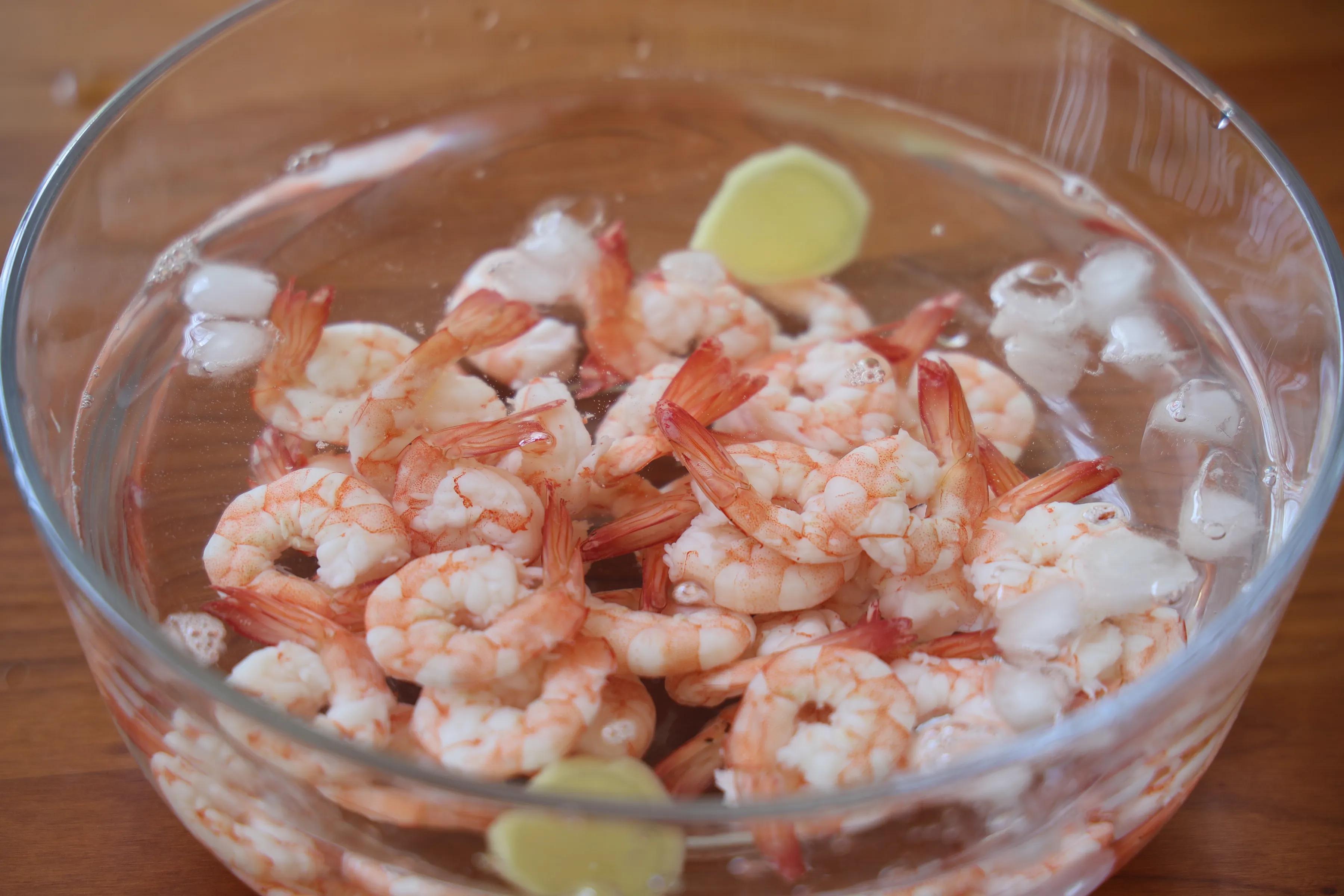 天气热，大虾我家就爱这么做，清新解腻酸爽开胃，一人一盘不过瘾