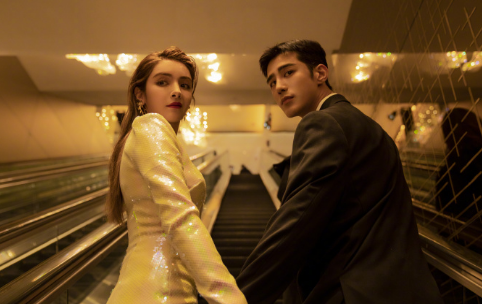 ��������Ⱥ�̺�����������������ǰ�������ε������ֳ���̫����