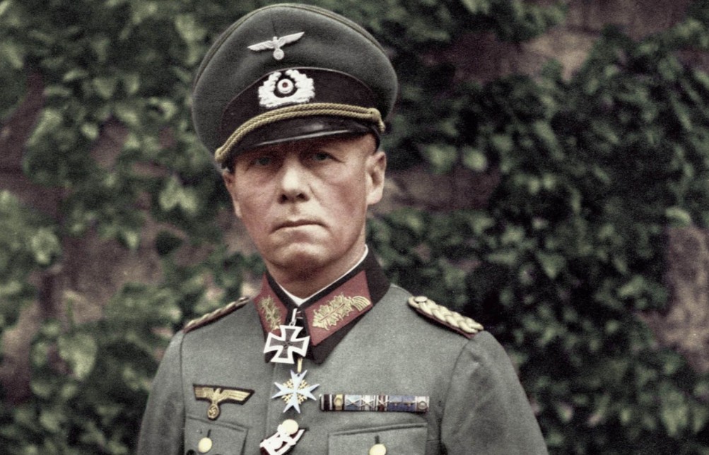 美军炸弹中爬出大量昆虫，志愿军军医化验后惊