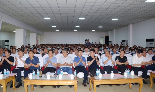 河南省南街村舉辦"質量工作發展論壇"