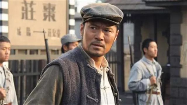 靠演《白眉大侠》一夜红遍全国，妻子养了他5年，今赵恒煊怎样了